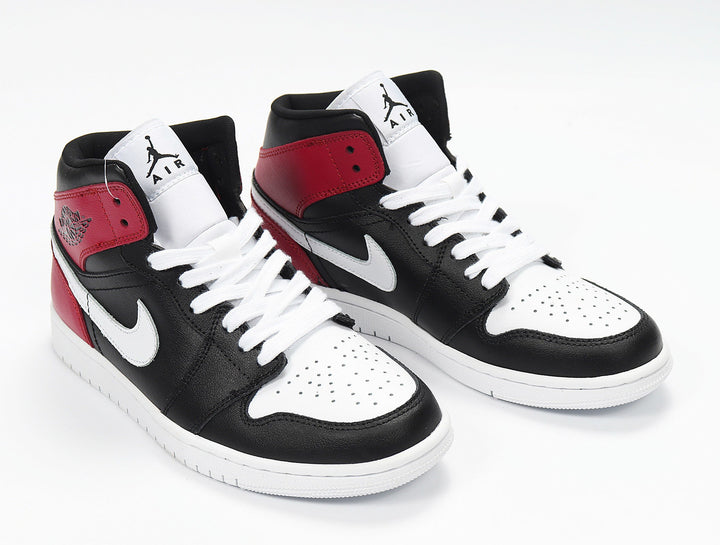 Jordan 1 High Black White Red Sneakers BQ6472-016