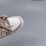 Off-White Low-Top Sneakers in White and Dusty Pink