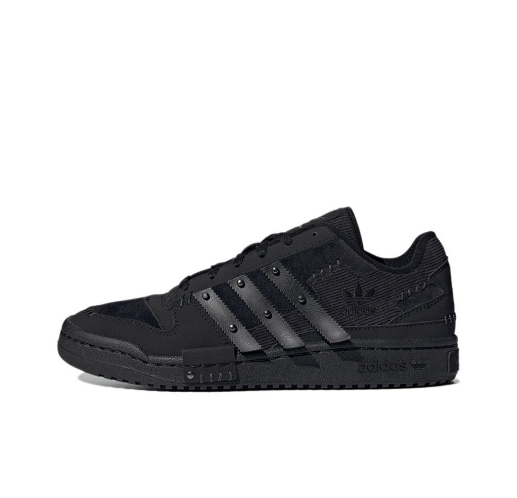 Adidas GW8726 Black Low-Top Sneakers