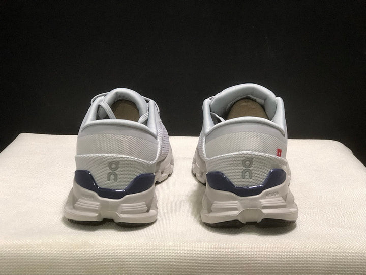 On Cloud X 4 Sneakers in Lavender and Blue