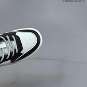 MLB Chunky Liner Low-Top Sneakers, Black and White