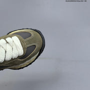 Maison Mihara Yasuhiro Larry Low-Top Sneakers in Olive