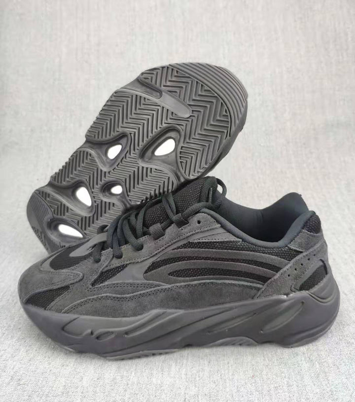 Yeezy 700 V2 Sneakers in Gray