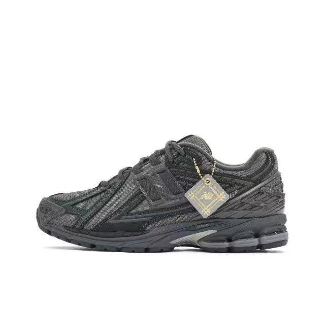 New Balance 1906R Sneakers in Black