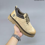 Timberland Low-Top Lace-Up Shoes in Wheat