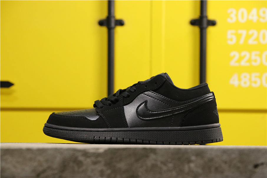 Jordan Air Jordan 1 Low Black 553558-025