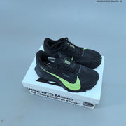 Nike ACG Mountain Fly Sneakers