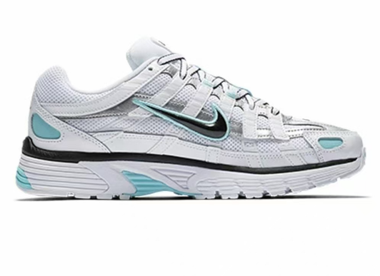 Nike White and Aqua Mesh Running Sneakers