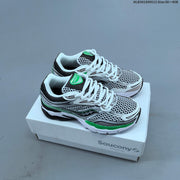 Saucony ProGrid Omni 9 Retro Running Sneakers