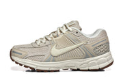 Nike Zoom Vomero 5 Sneakers in Neutral Beige