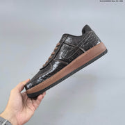 Nike Air Force 1 '07 Low Sneakers in Dark Brown