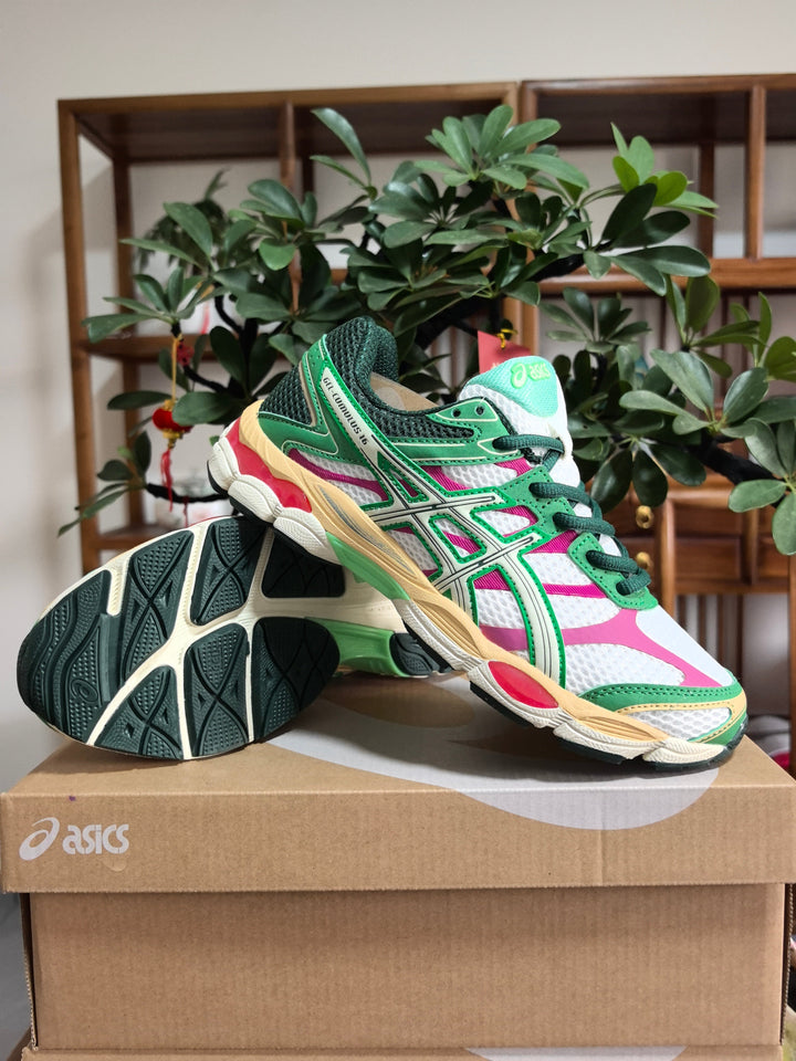 ASICS GEL-Cumulus 16 Green and White Sneakers