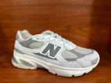 New Balance 530 Grey and White Sneakers